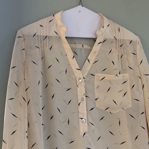 Peach see through blouse - Picture 6 of 8